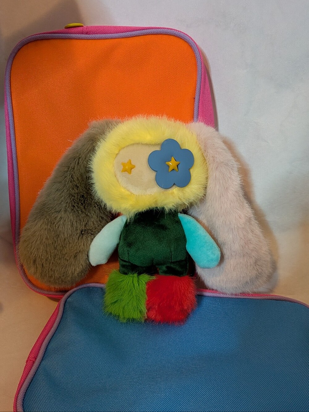 CJ Hendry Limited Edition Mismatched JUJU Collectible Keychain - Kenny - Picture 2 of 4